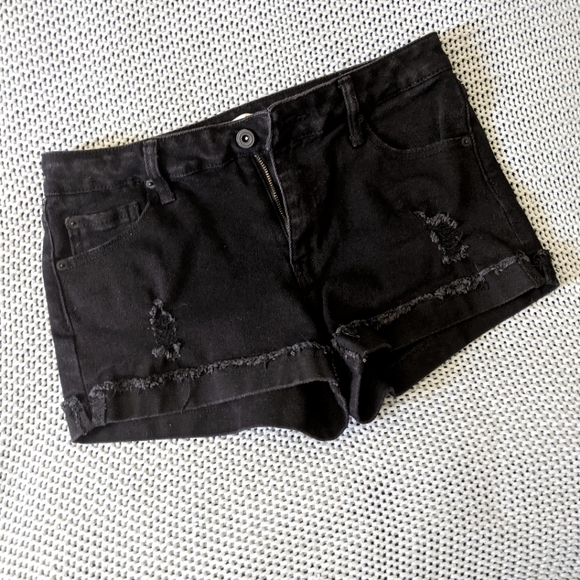 Celebrity Pink Pants - Celebrity Pink Black Shorts Size 5